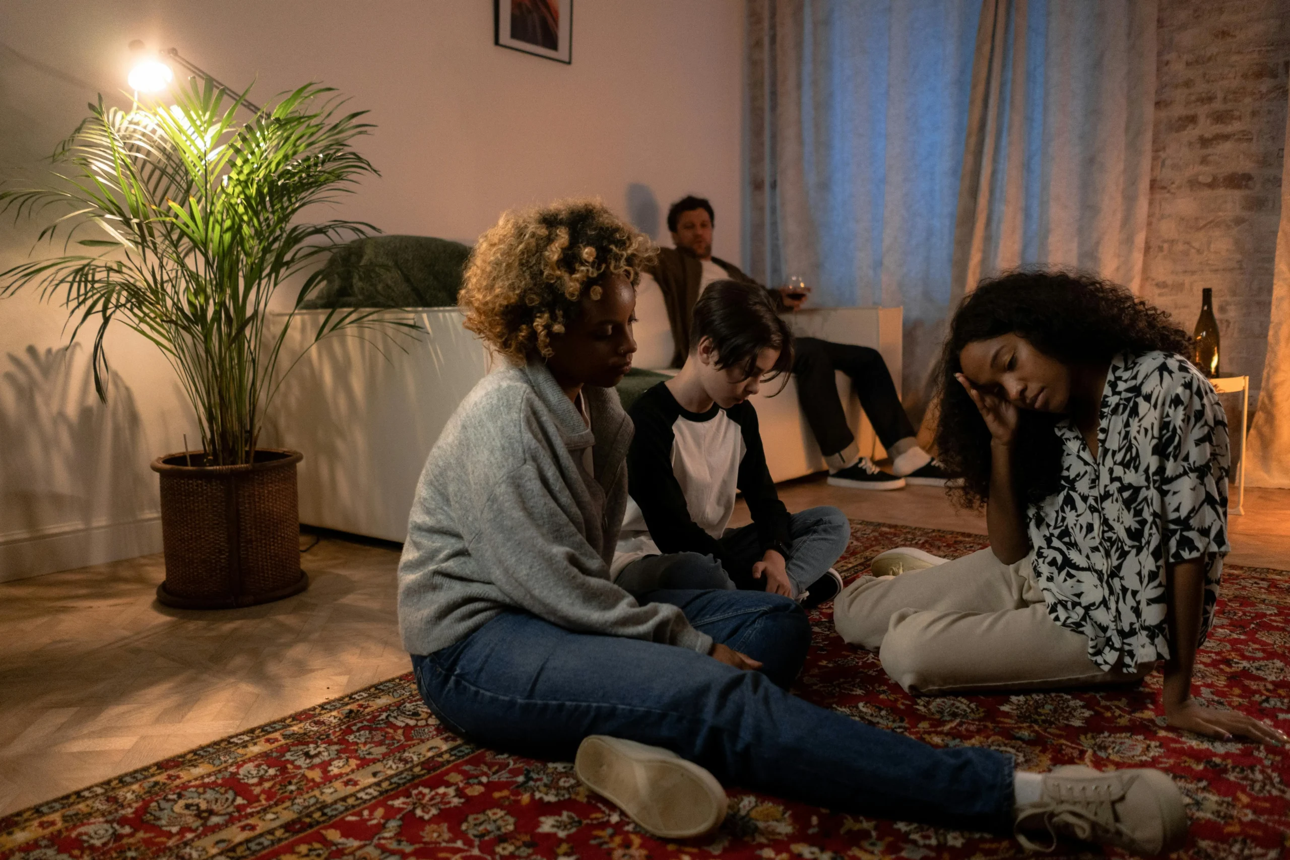 The-Impact-of-Emotionally-Distant-Parents-on-Children