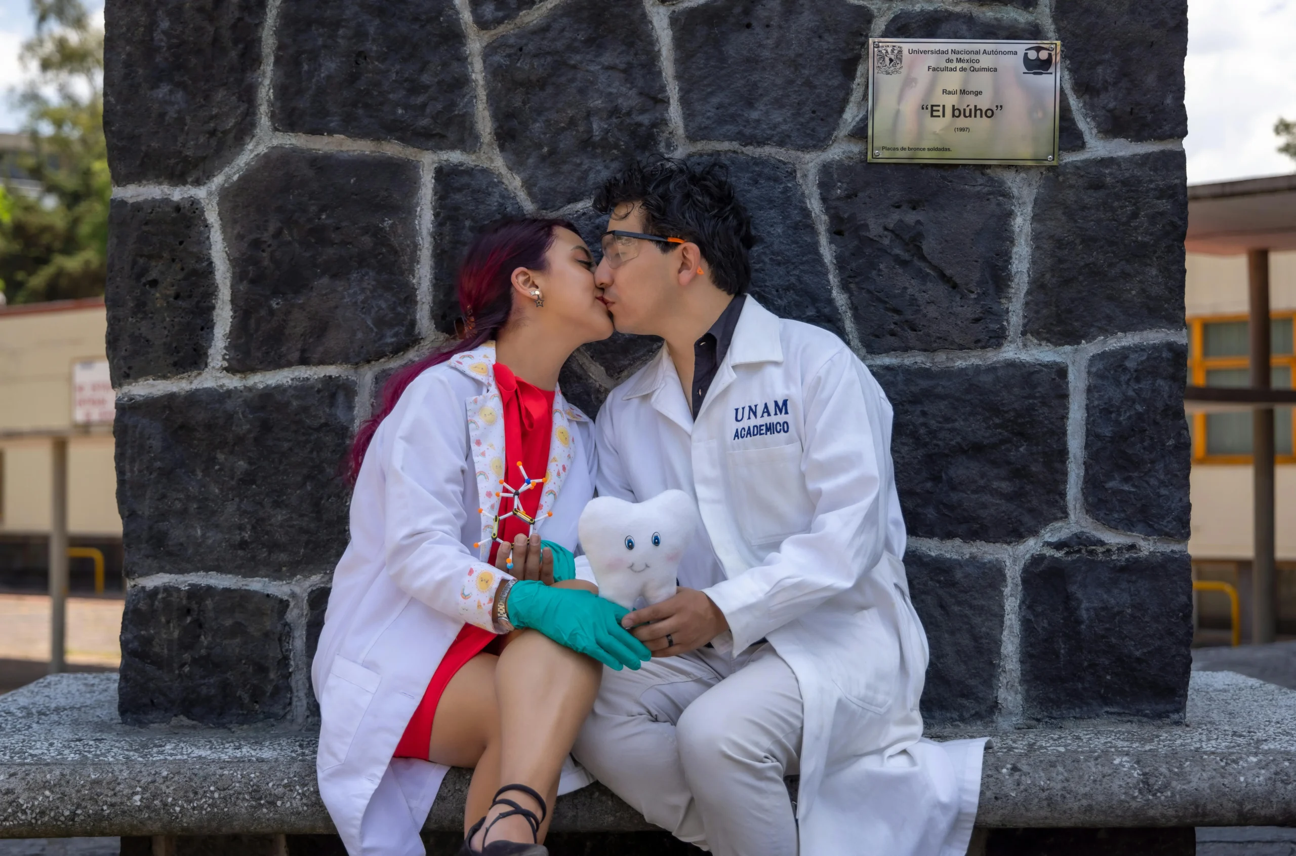 The-Science-of-Kissing-in-Relationships