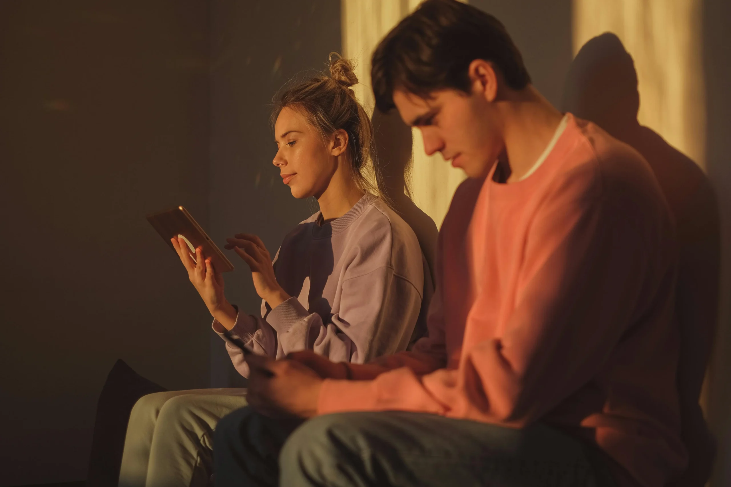 Physical-Intimacy-in-the-Digital-Age-What-You-Must-Know